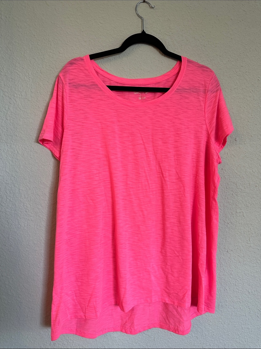 Lily Pulitzer Women’s Short Sleeve Crewneck Top in Hot Pink